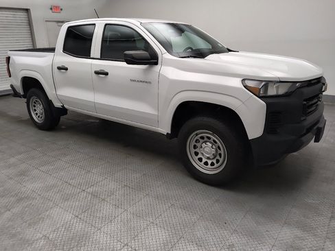 Used 2023 Chevrolet Colorado W/T image 11