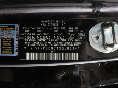Used 2025 Kia Telluride S AWD/4WD image 40