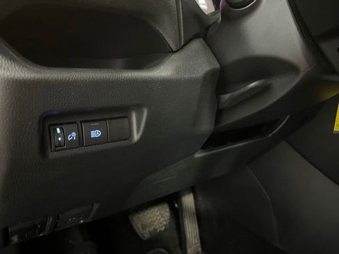 Certified 2022 Toyota RAV4 LE FWD image 14