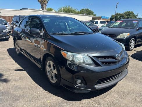 Used 2013 Toyota Corolla S image 3