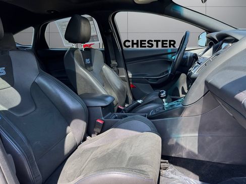 Used 2017 Ford Focus RS AWD/4WD image 17