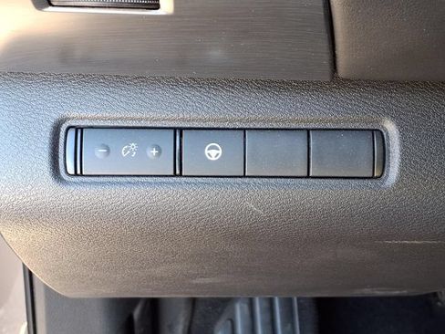 Used 2024 Nissan Pathfinder Rock Creek AWD/4WD image 14