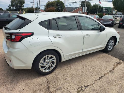 Used 2024 Subaru Impreza 2.0i image 17