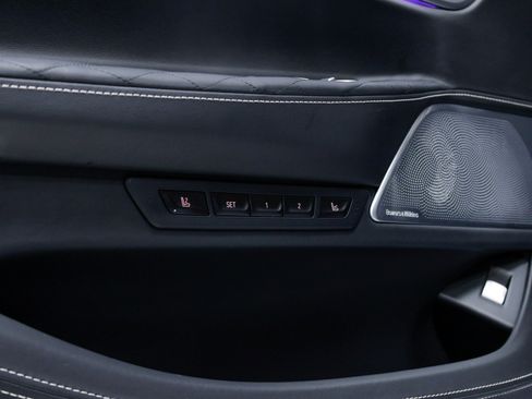 Used 2020 BMW ALPINA B7 xDrive w/ Luxury Rear Seating Package image 24