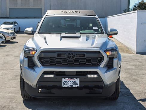 Used 2024 Toyota Tacoma TRD Sport w/ TRD Sport Upgrade Package image 2
