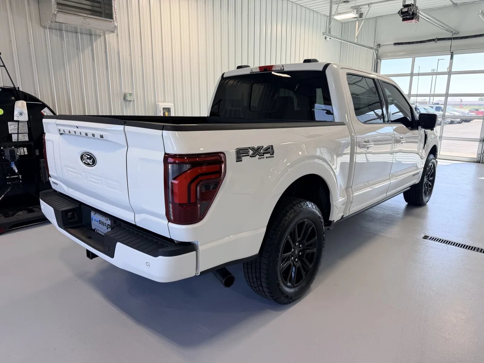 Used 2024 Ford F150 Platinum w/ FX4 Off-Road Package AWD/4WD image 3
