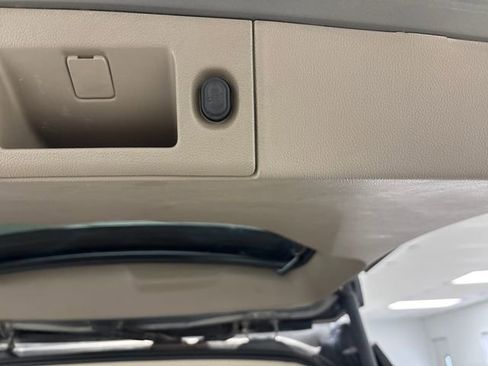 Used 2019 GMC Yukon SLT w/ Premium Edition image 35