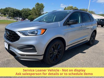 Used 2024 Ford Edge SE w/ Black Appearance Package