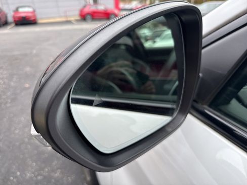 Used 2022 Alfa Romeo Stelvio Veloce image 16