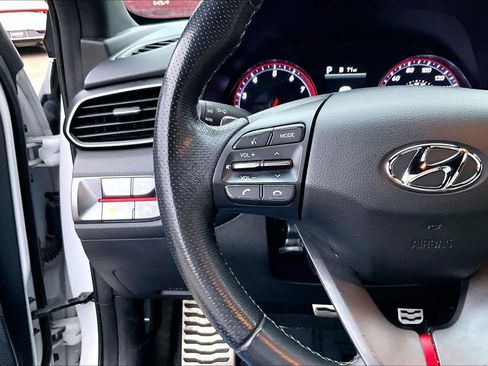 Used 2020 Hyundai Veloster Turbo Ultimate image 21