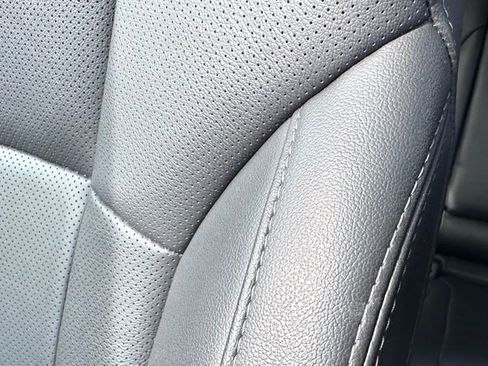 Used 2022 Subaru Outback Limited image 24