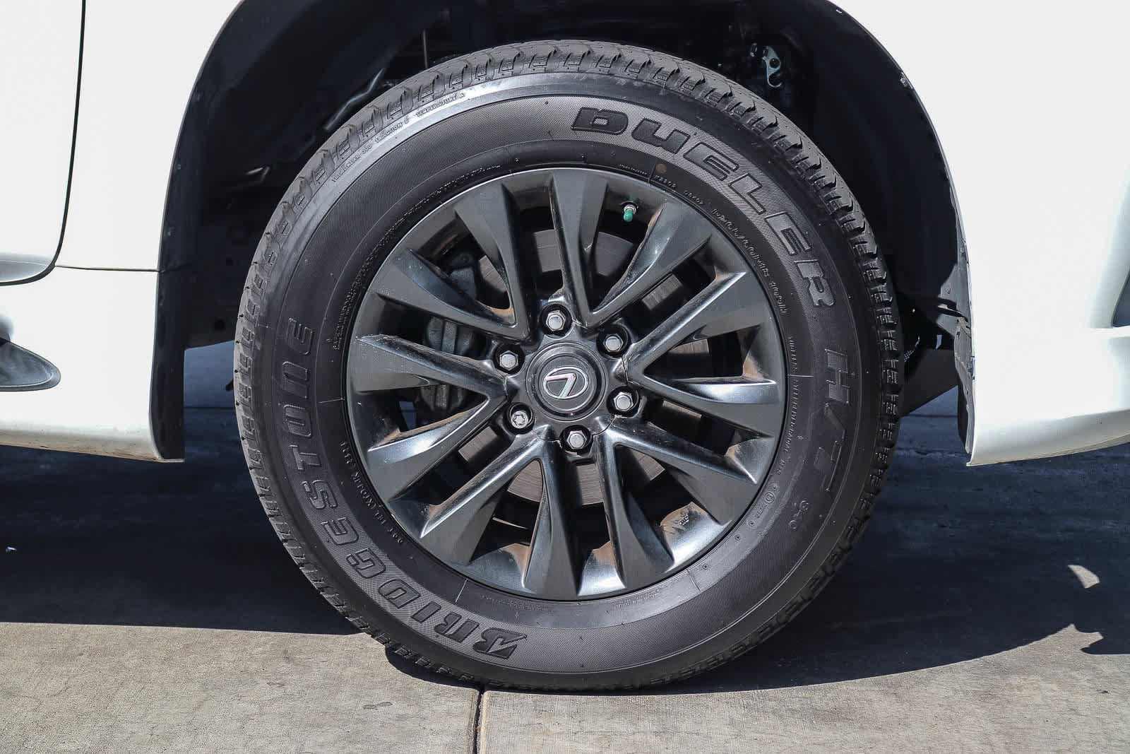 Used 2022 Lexus GX 460 Premium w/ Premium Package AWD/4WD image 9