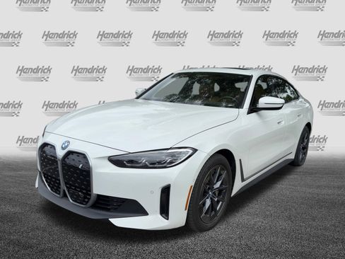 Used 2023 BMW i4 eDrive35 RWD image 8