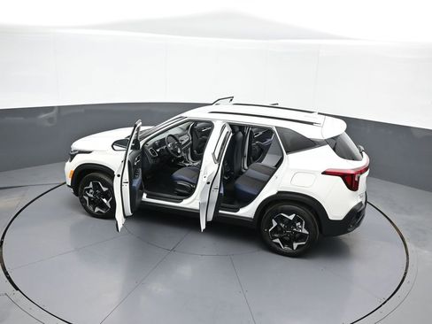 New 2025 Kia Seltos S image 43
