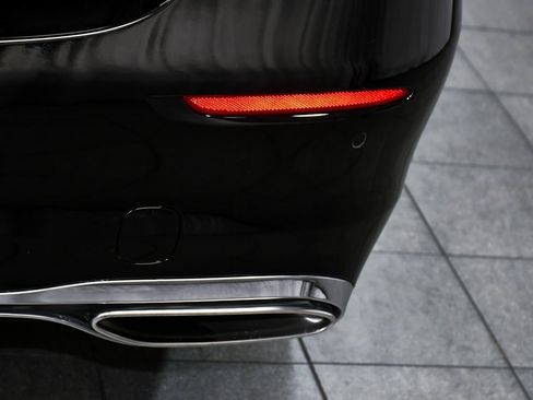 Used 2022 Mercedes-Benz S 500 4MATIC image 96