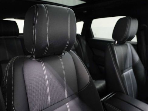 Used 2018 Land Rover Range Rover Velar R-Dynamic SE image 21