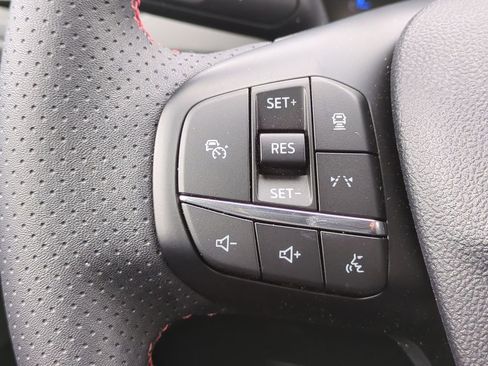 New 2025 Ford Escape ST-Line w/ Tech Pack #1 AWD/4WD image 21