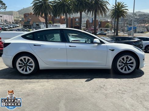 Used 2022 Tesla Model 3 RWD image 3
