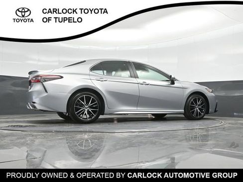 Used 2022 Toyota Camry SE FWD image 37