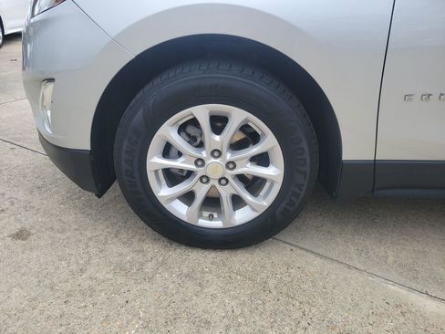 Used 2020 Chevrolet Equinox LT image 33