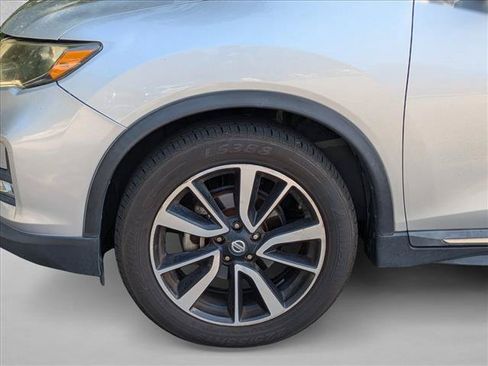 Used 2019 Nissan Rogue SL FWD image 14