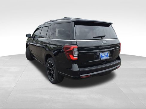 Used 2023 Ford Expedition Limited AWD/4WD image 5