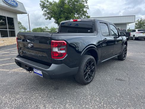Used 2025 Ford Maverick XLT w/ Black Appearance Package AWD/4WD image 9