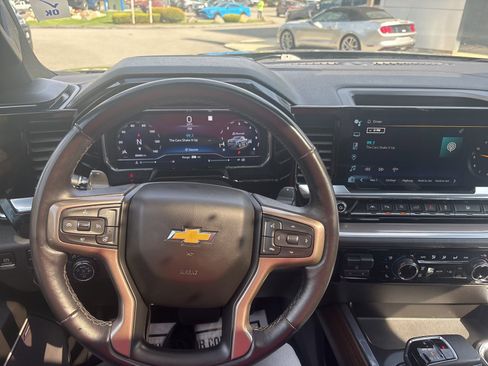 Used 2022 Chevrolet Silverado 1500 High Country w/ High Country Premium Package image 11