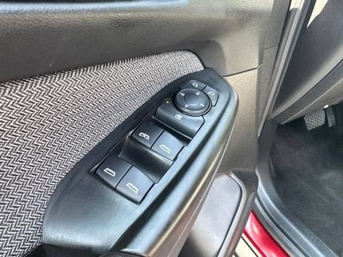 Used 2025 Chevrolet TrailBlazer LT FWD image 16