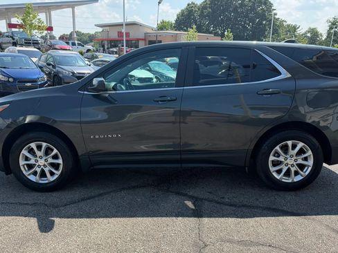 Used 2021 Chevrolet Equinox LT AWD/4WD image 2