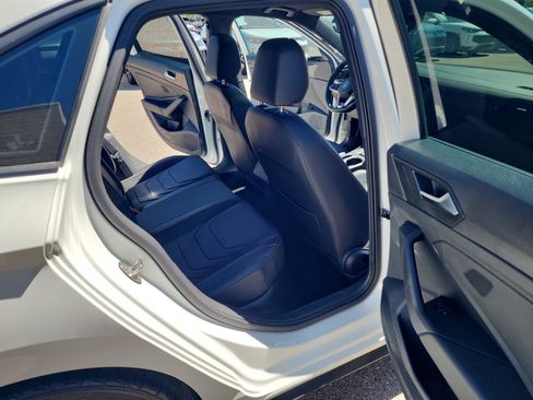 Used 2023 Volkswagen Jetta GLI Autobahn FWD image 18