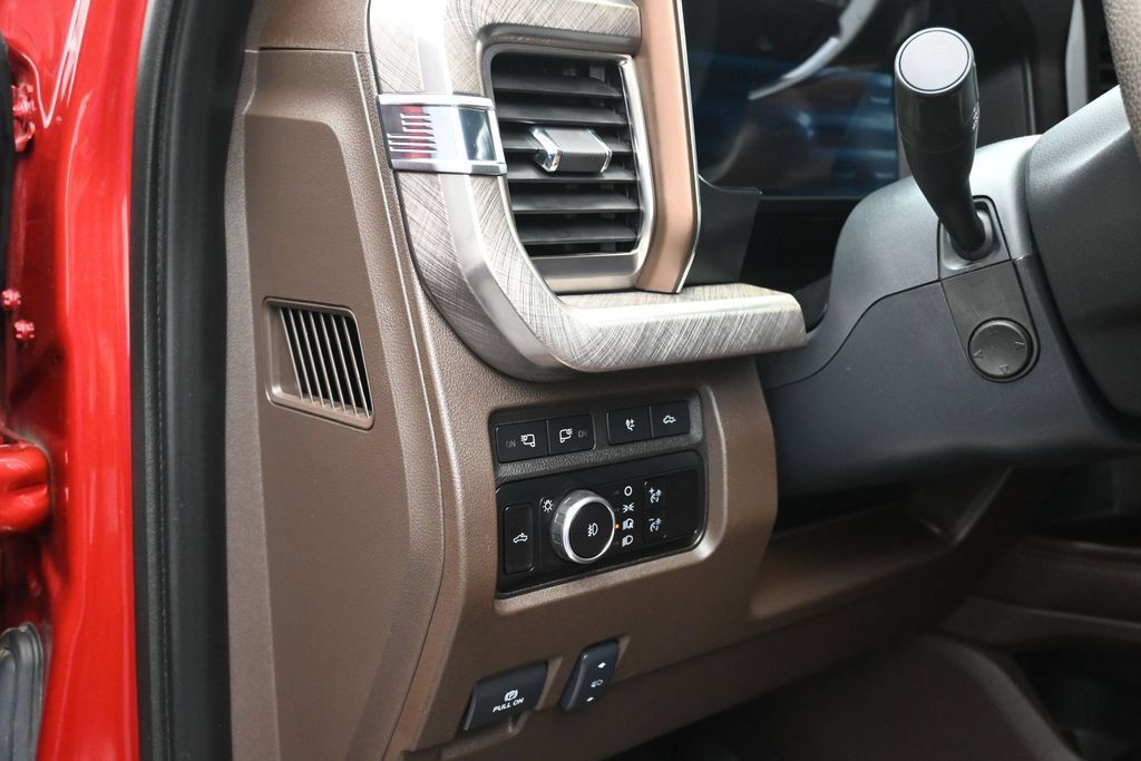 Used 2024 Ford F250 King Ranch AWD/4WD image 33