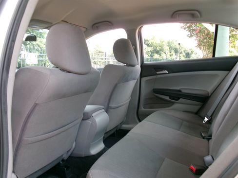 Used 2012 Honda Accord LX image 33