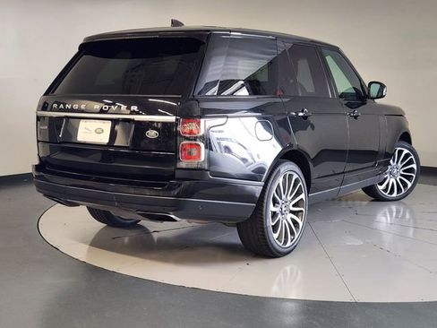 Used 2019 Land Rover Range Rover Supercharged image 2