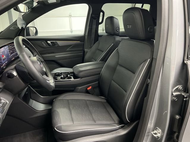 Certified 2026 Buick Enclave Sport Touring FWD image 19