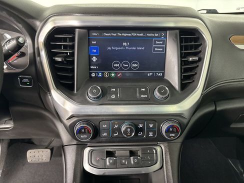 Used 2023 GMC Acadia SLE w/ Driver Convenience Package image 15