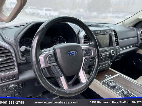 Used 2018 Ford Expedition Platinum image 17