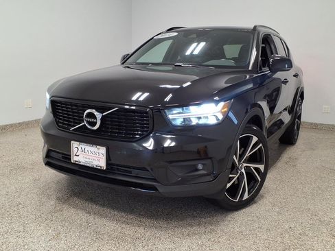 Used 2021 Volvo XC40 T5 R-Design w/ Climate Package AWD/4WD image 1