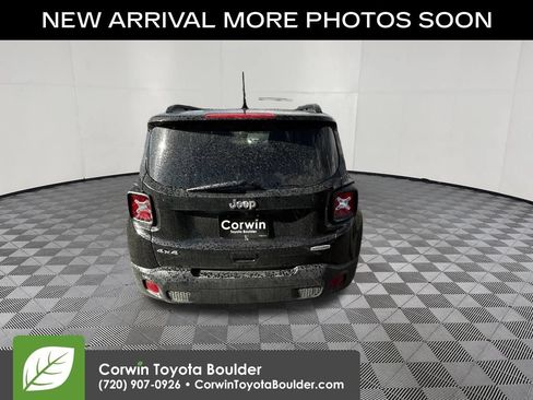Used 2020 Jeep Renegade Latitude w/ Popular Equipment Group AWD/4WD image 6