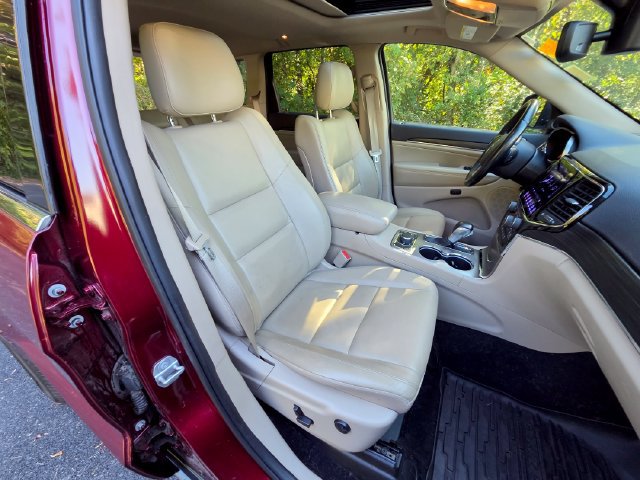 Used 2020 Jeep Grand Cherokee Limited w/ Trailer Tow Group IV AWD/4WD image 28