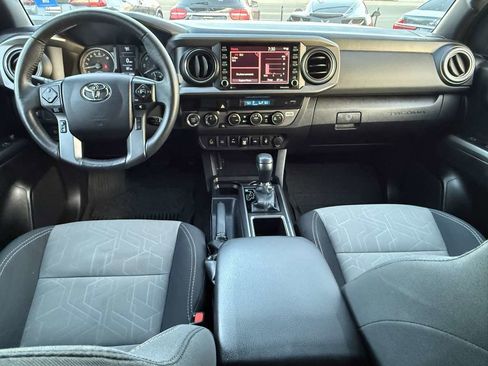 Used 2021 Toyota Tacoma TRD Off-Road image 14