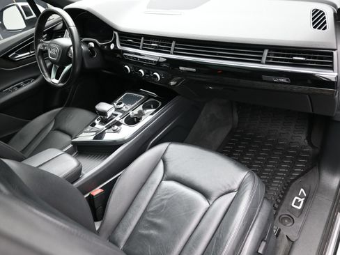 Used 2017 Audi Q7 3.0T Premium Plus w/ Premium Plus Package AWD/4WD image 39