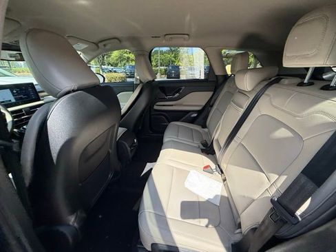 New 2025 Lincoln Corsair FWD image 14