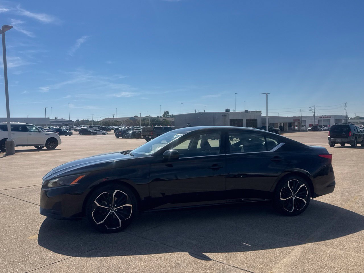 Certified 2024 Nissan Altima 2.5 SR FWD image 13