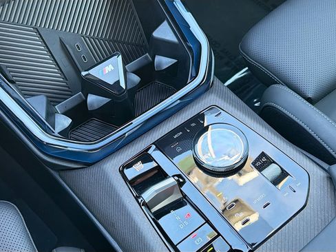 Used 2025 BMW X3 xDrive30i AWD/4WD image 29