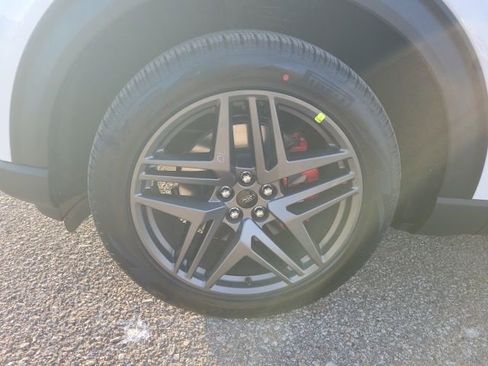 New 2026 Ford Explorer ST-Line w/ ST-Line Street Pack image 29