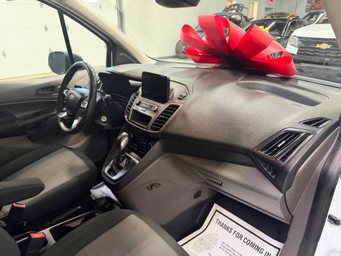 Used 2022 Ford Transit Connect XL FWD image 34