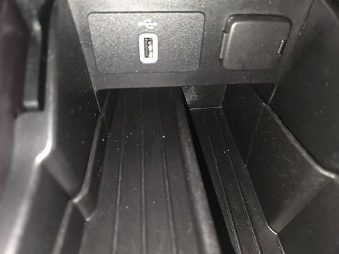 Used 2018 Ford Explorer Sport image 25