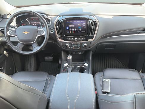 Used 2020 Chevrolet Traverse LT w/ LT Premium Package AWD/4WD image 14