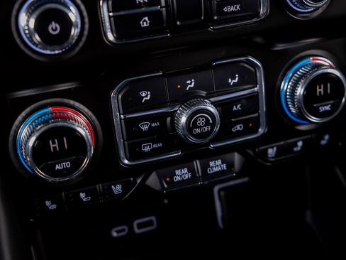 Used 2022 GMC Yukon AT4 w/ Max Trailering Package image 33